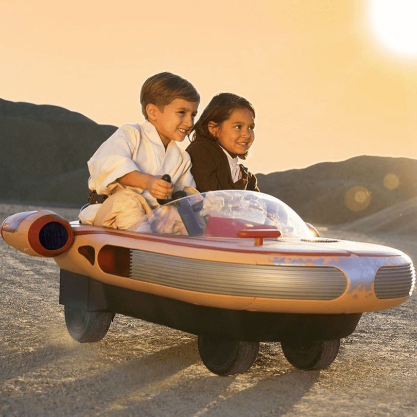 Luke Skywalker’s Landspeeder 12 Volt Ride On