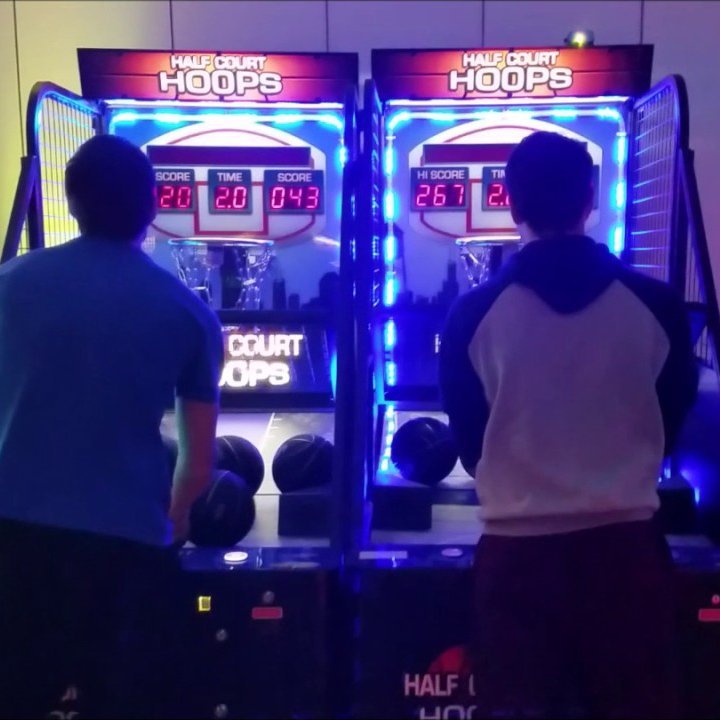 Half Court Hoops Basketball Arcade Game