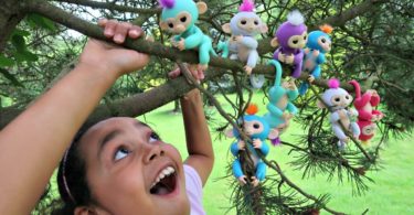 Fingerlings – Interactive Baby Monkey