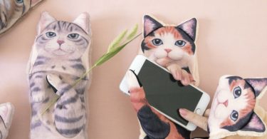 Nuisance Cat Smartphone Mittens