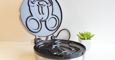 Disney DCM-1 Classic Mickey Waffle Maker