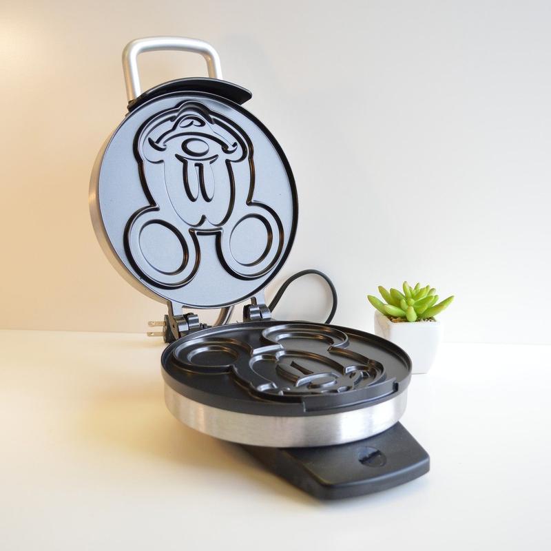 Disney DCM-1 Classic Mickey Waffle Maker