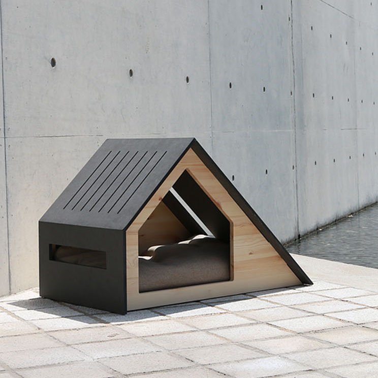 Deauville Pet House by Bad Marlon
