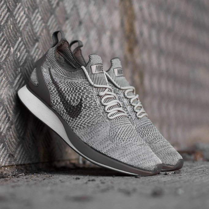 nike air zoom mariah flyknit racer light carbon