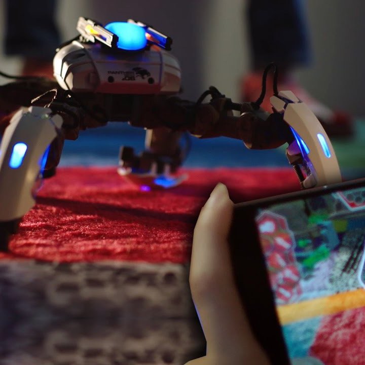 Mekamon AR Gaming Robots