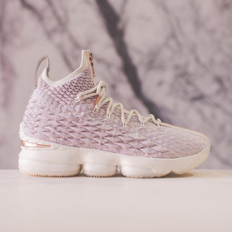 Nike Lebron XV Perf Long Live The King/KITH Sneakers