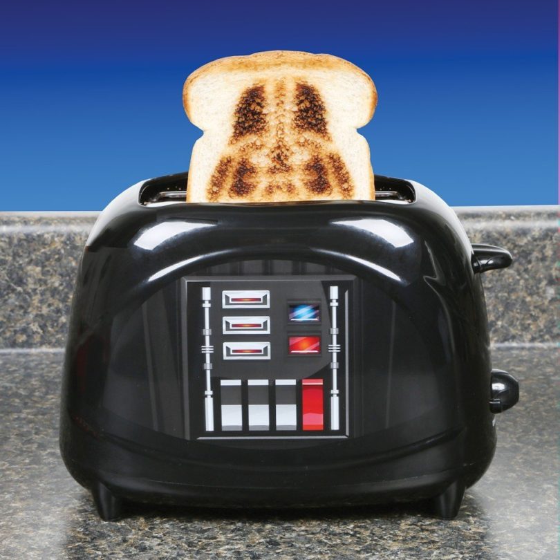 Star Wars Branding Toaster – Empire Collection Darth Vader Character Chest Plate