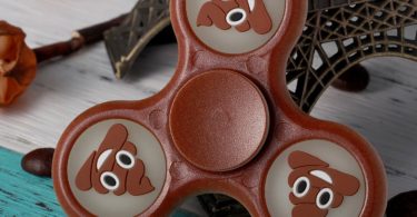 Zemojis Glow in the Dark Tri-Spinner