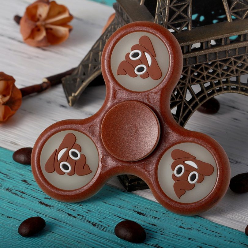 Zemojis Glow in the Dark Tri-Spinner