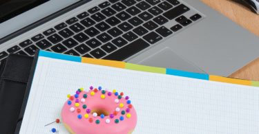 Fred DESK DONUT Push Pin Holder