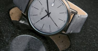 Simplify The 2500 Genuine Leather Strap Date Watch