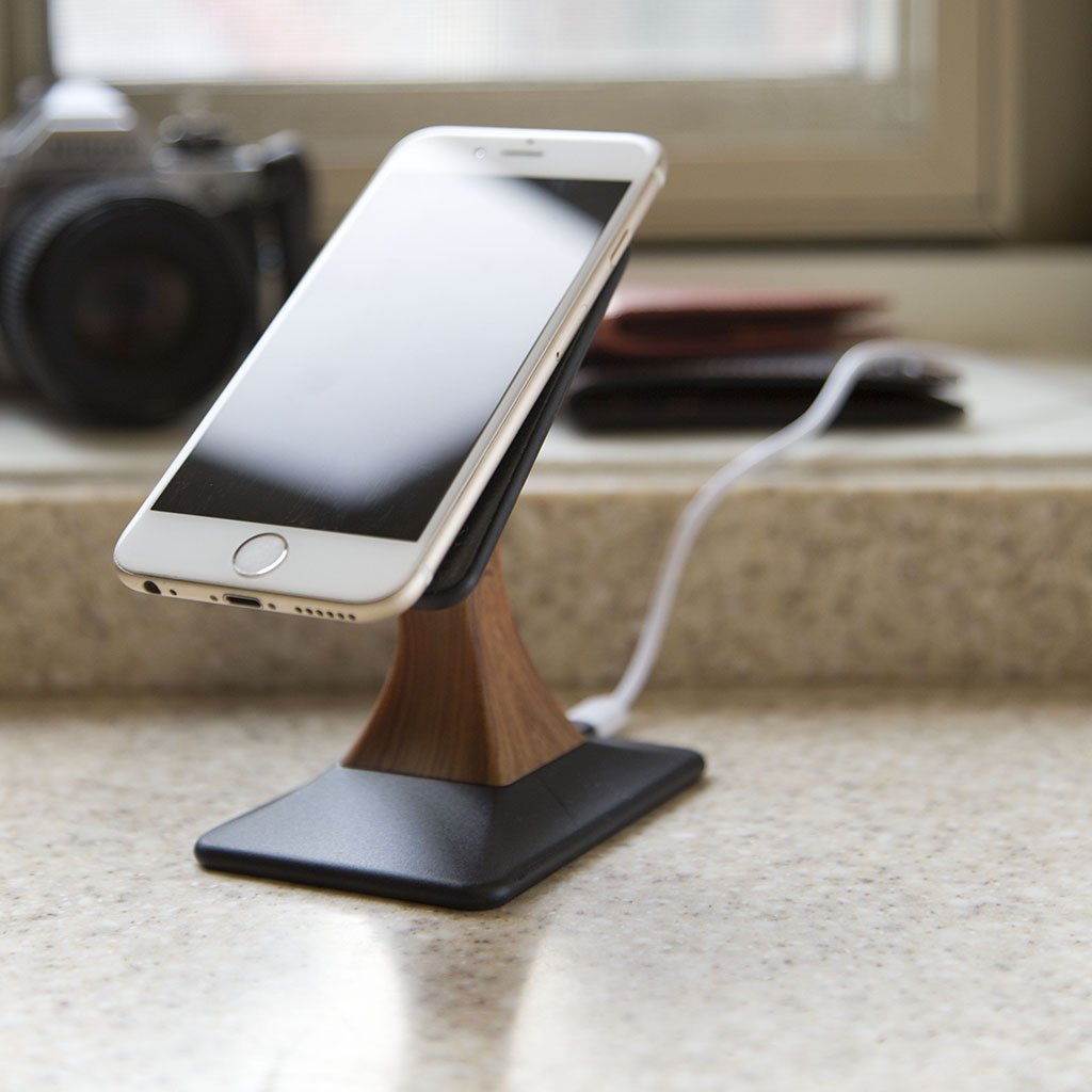 Wallor Wireless Fast Charging Stand