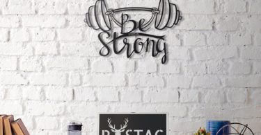 Be Strong Metal Wall Decor