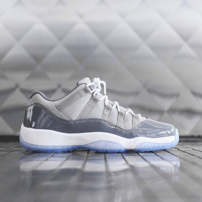 Jordan 11 Retro Low Cool Grey