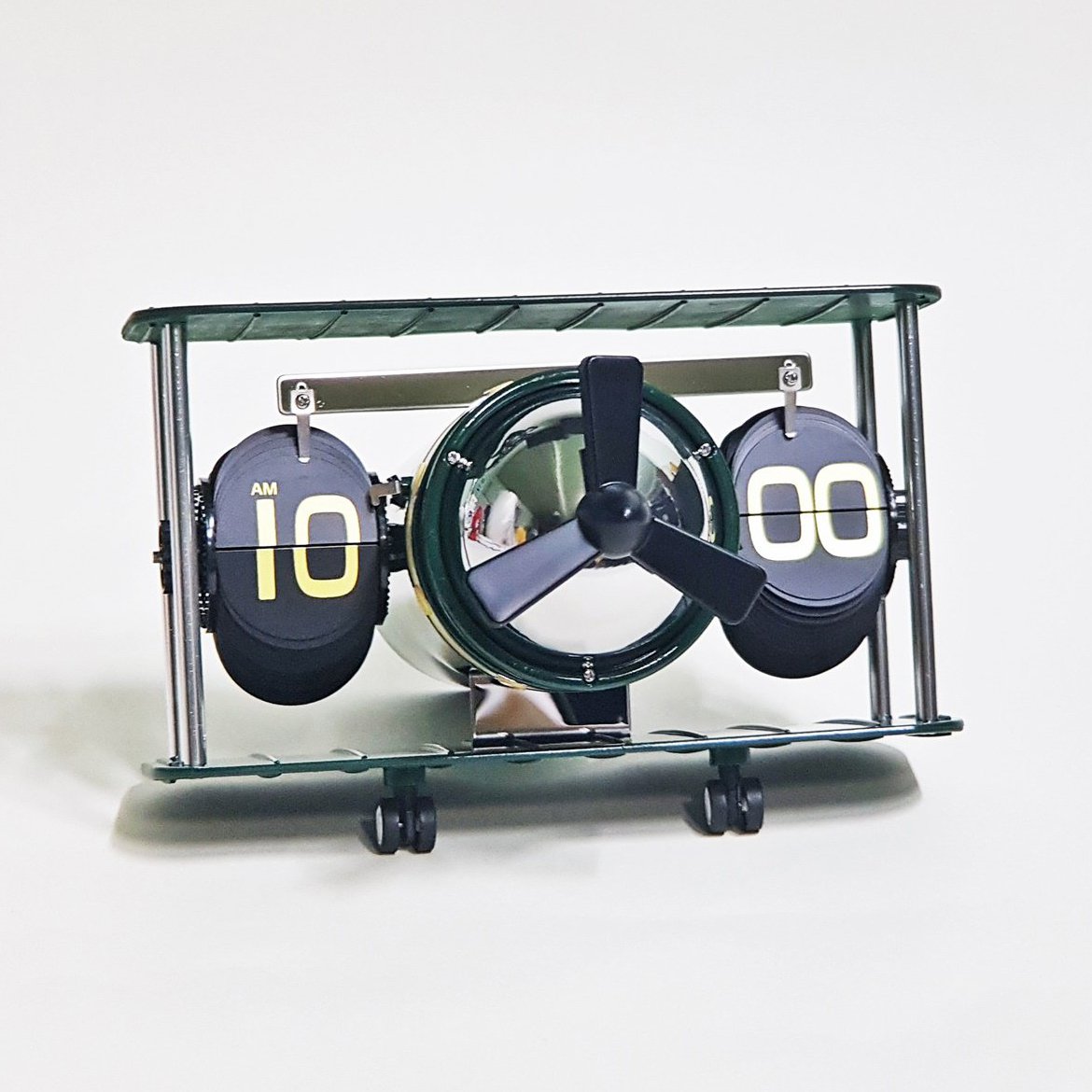 Plane Flip Clock