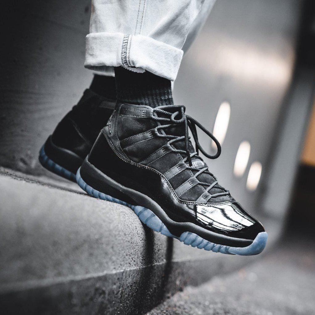 Jordan 11 Retro Cap and Gown