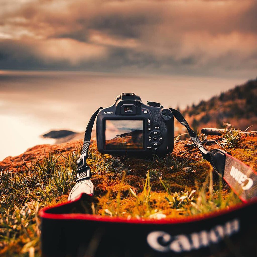 Canon EOS Rebel T5 Digital SLR Camera Kit