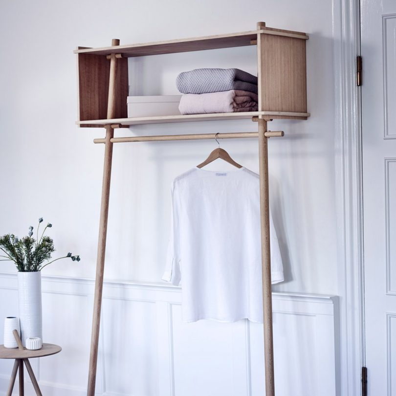 Töjbox Coat Hanger