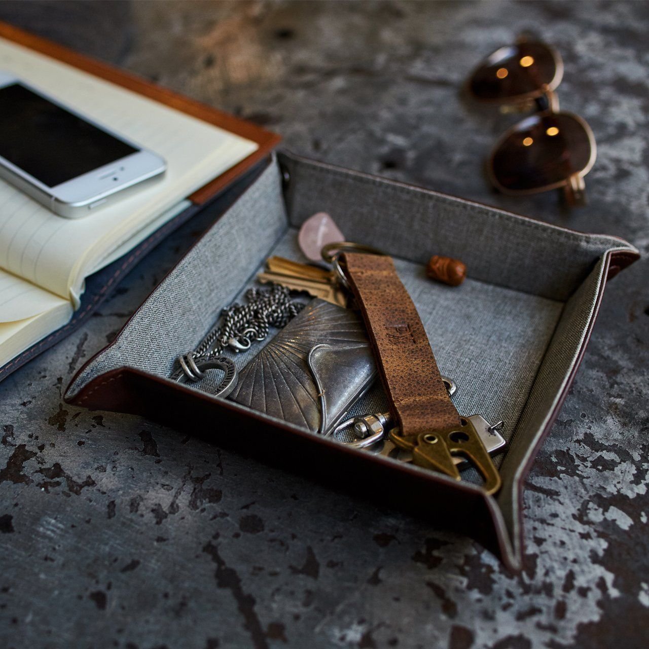 Floyd Foldable Valet Tray