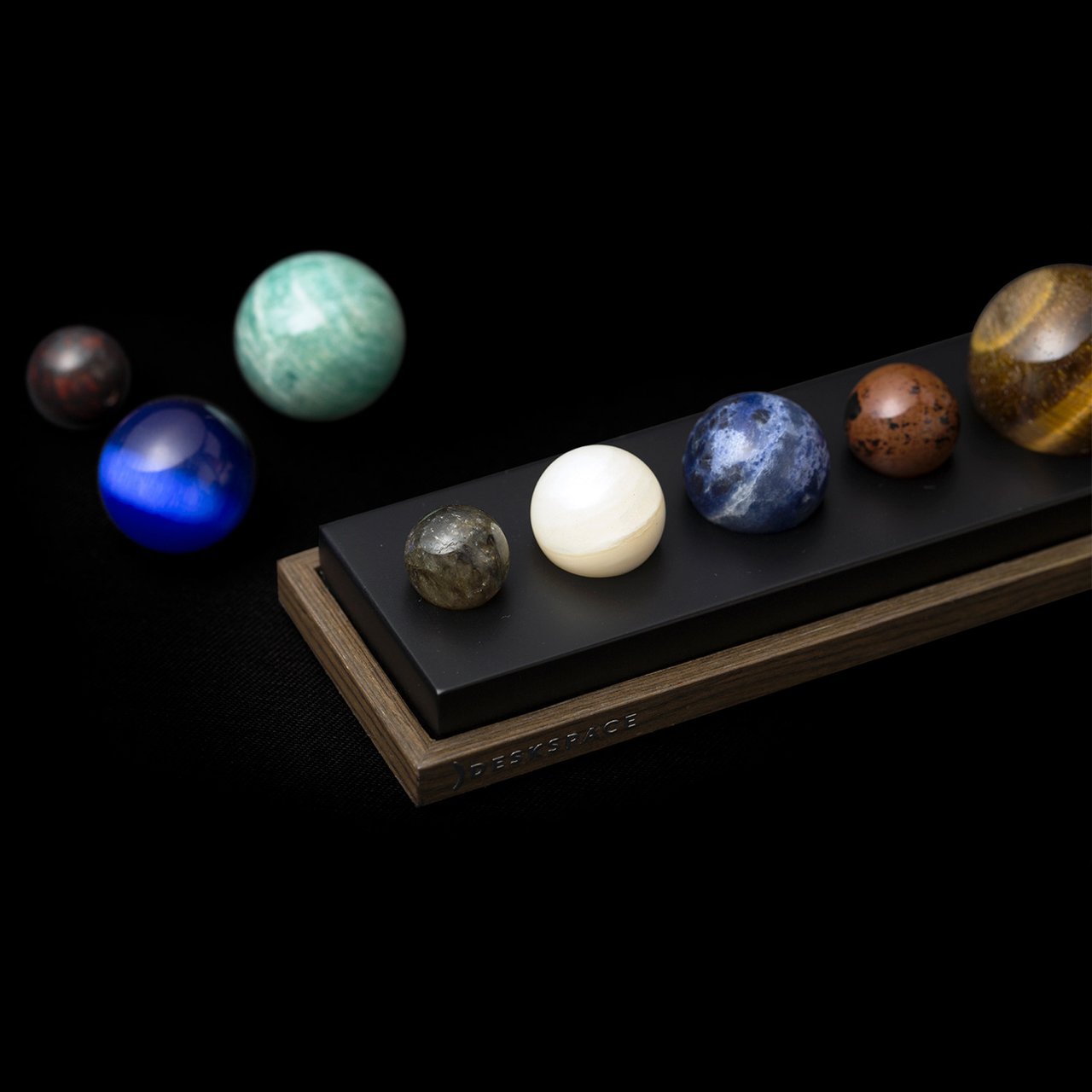 DeskSpace Gemstone Solar System