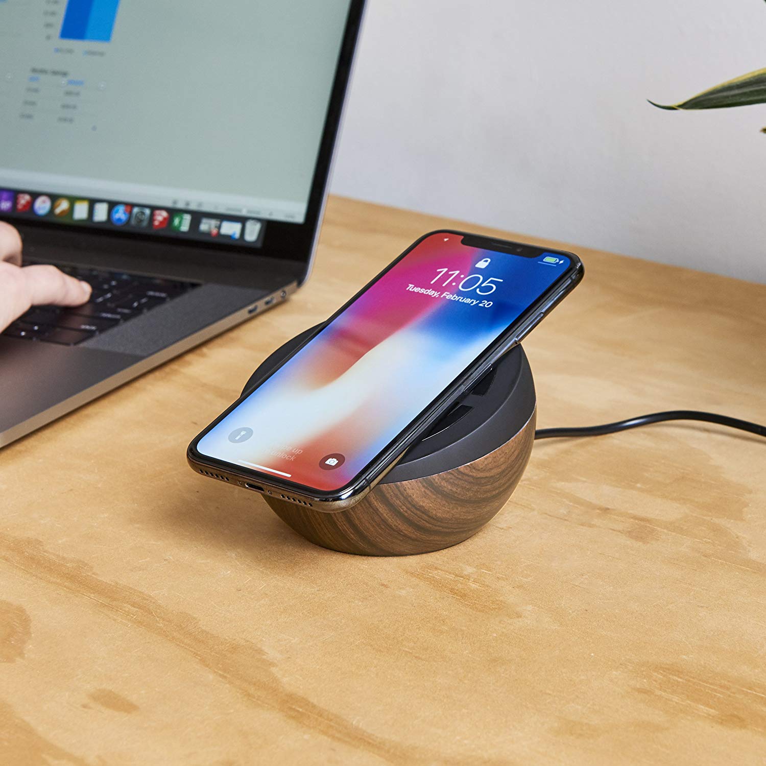 TYLT Twisty 10W Wireless Charging Pad and Adjustable Stand