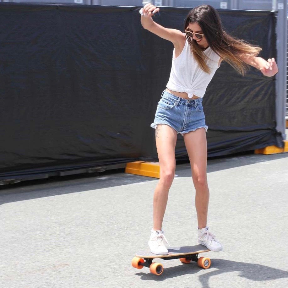 Mini Fiik Electric Skateboard