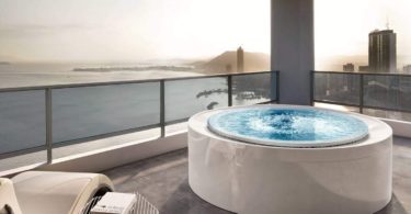 Fusion 200 Whirlpool Bathtub