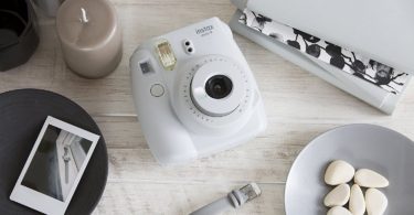 Fujifilm Instax Mini 9 Instant Camera – Smokey White