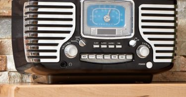 Corsair Clock Radio by Crosley