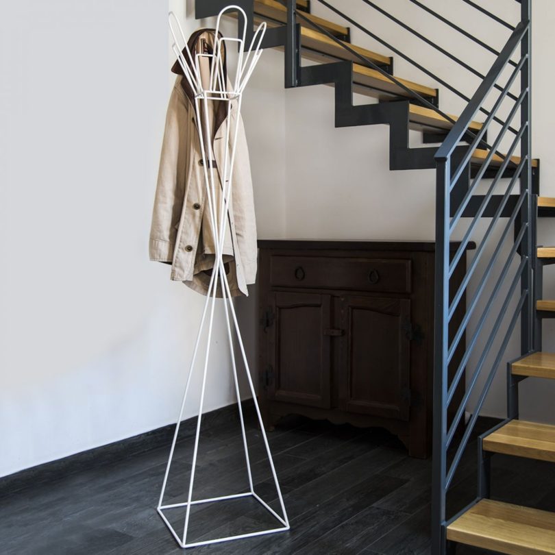 Pianta Graffa Coat Stand