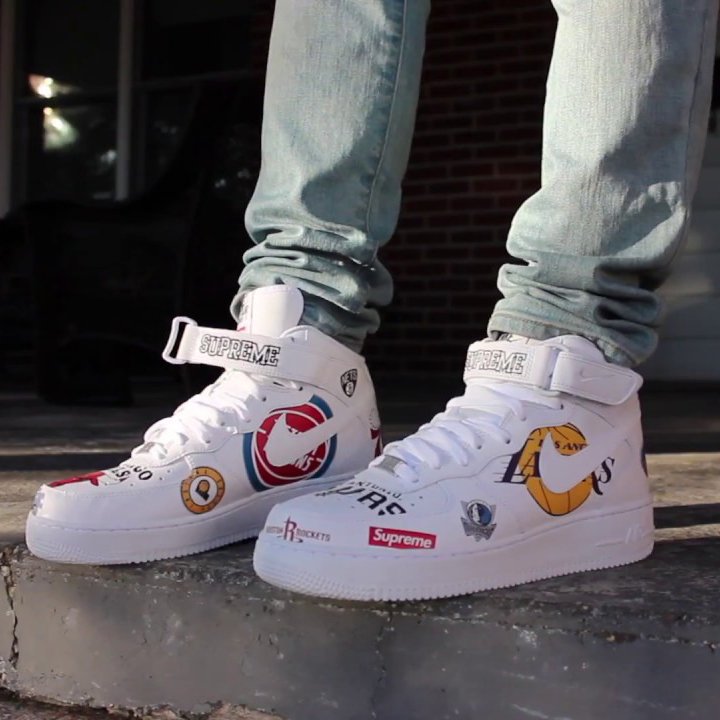 Air Force 1 Mid ’07 / Supreme White