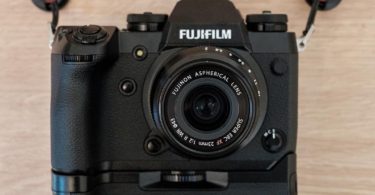 Fujifilm X-H1 Mirrorless Digital Camera Kit