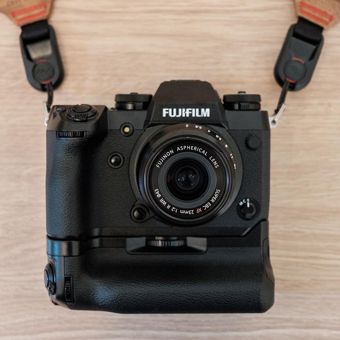 Fujifilm X-H1 Mirrorless Digital Camera Kit