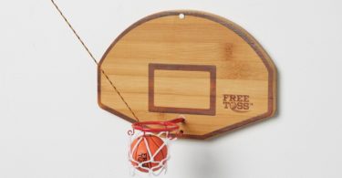 Free Toss Hook and Ring Game