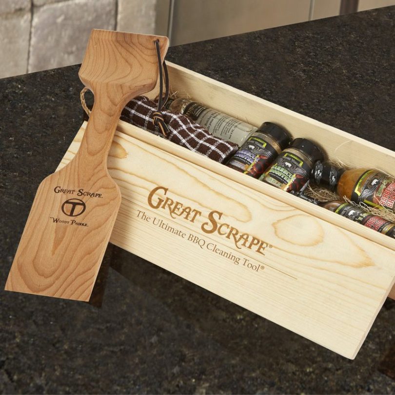 Gift Box with Woody Paddle