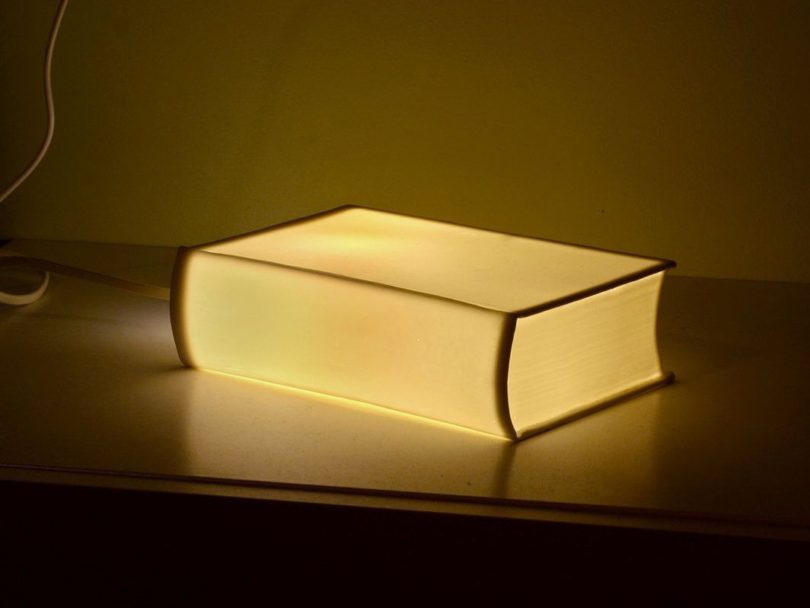 Porcelain BookLamp by Bergontwerp