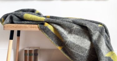 Icelandic Wool Large Harpa Blanket Vibrant yellow