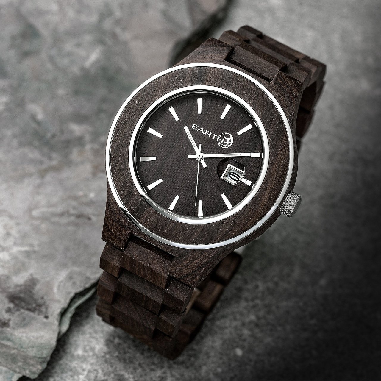 Earth Wood Cherokee Eco-Friendly Sustainable Wood Date Watch