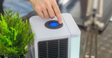 evaLIGHT Personal Air Conditioner