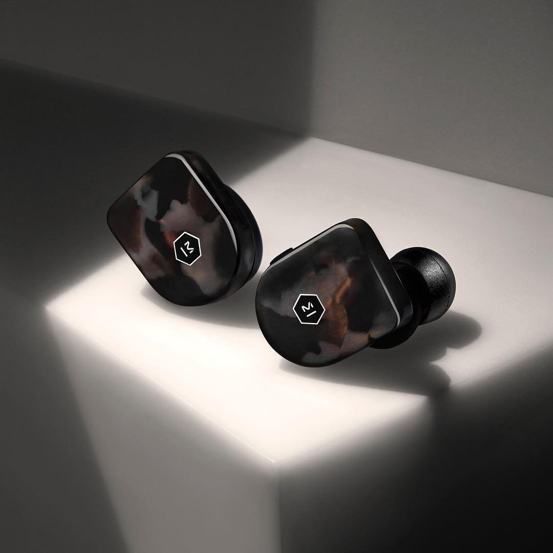 MW07 Wireless Earphones