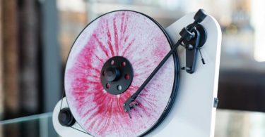 Pro-Ject Vertical Turntable