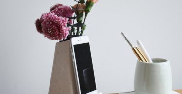 STAK Bloom Phone Vase