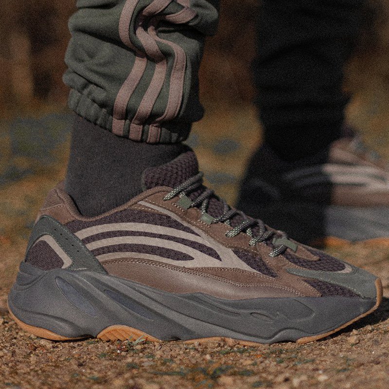 adidas Yeezy Boost 700 V2 Geode