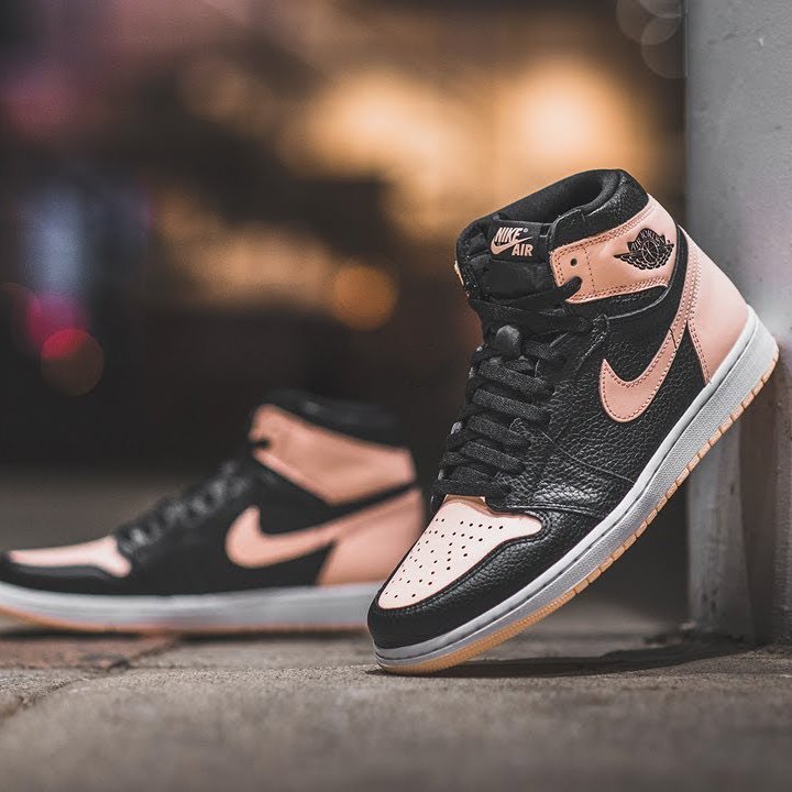 Jordan 1 Retro High Black Crimson Tint » Petagadget