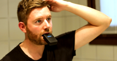 Unico Smartbrush Oral Hygiene Device
