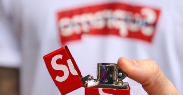 Supreme Logo Zippo Redv