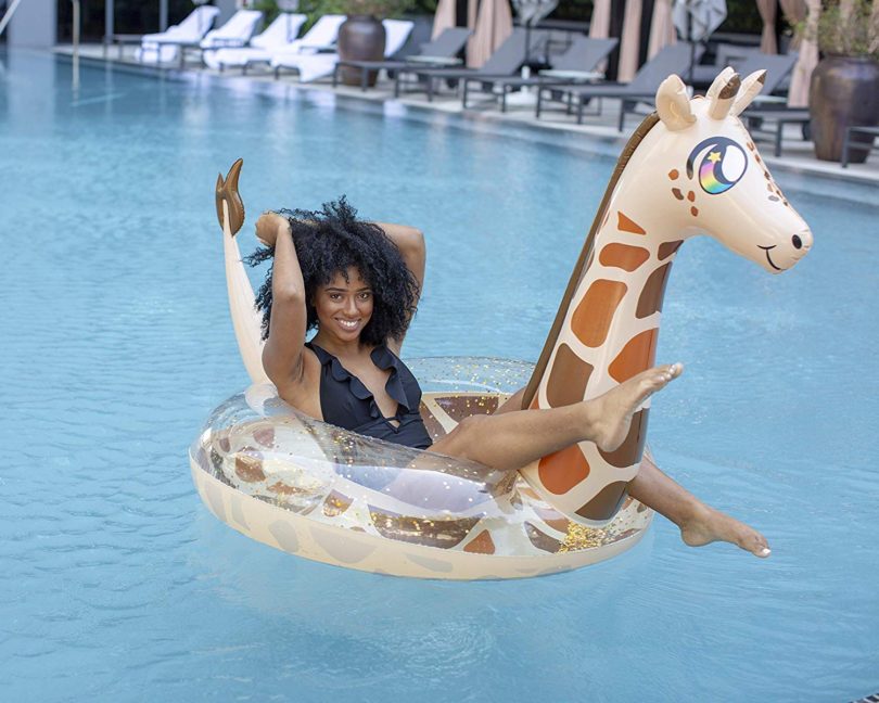 Poolcandy Giant Glitter Jumbo Giraffe Pool Float