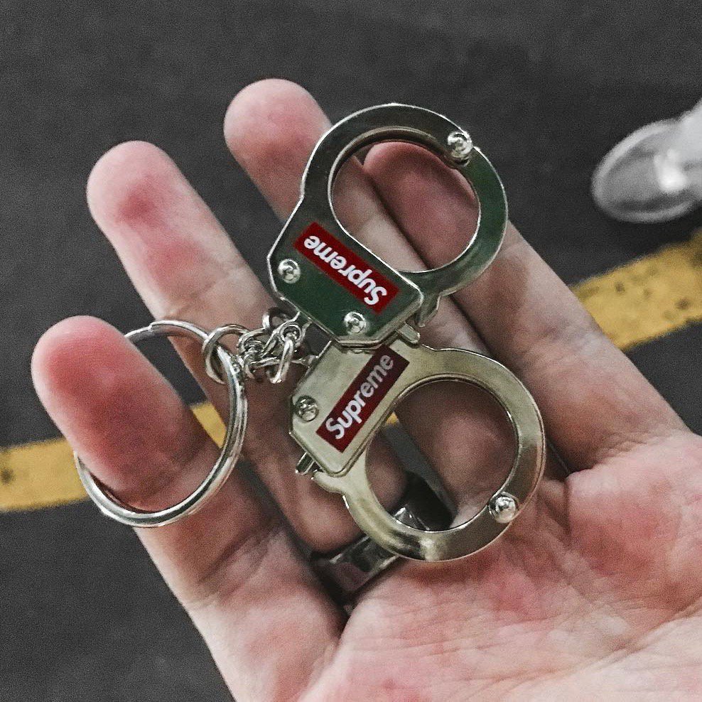 Supreme Handcuffs Keychain » Petagadget
