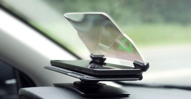 HUDWAY Glass – Universal Head-Up Display