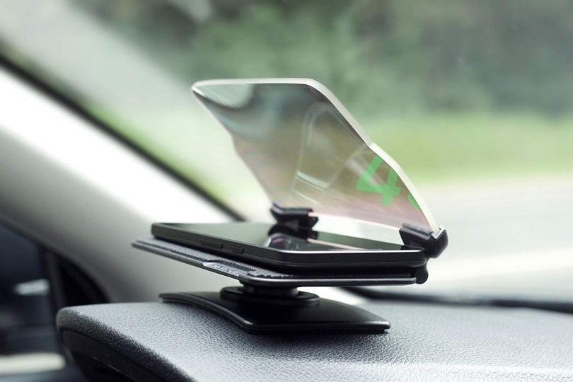 HUDWAY Glass – Universal Head-Up Display